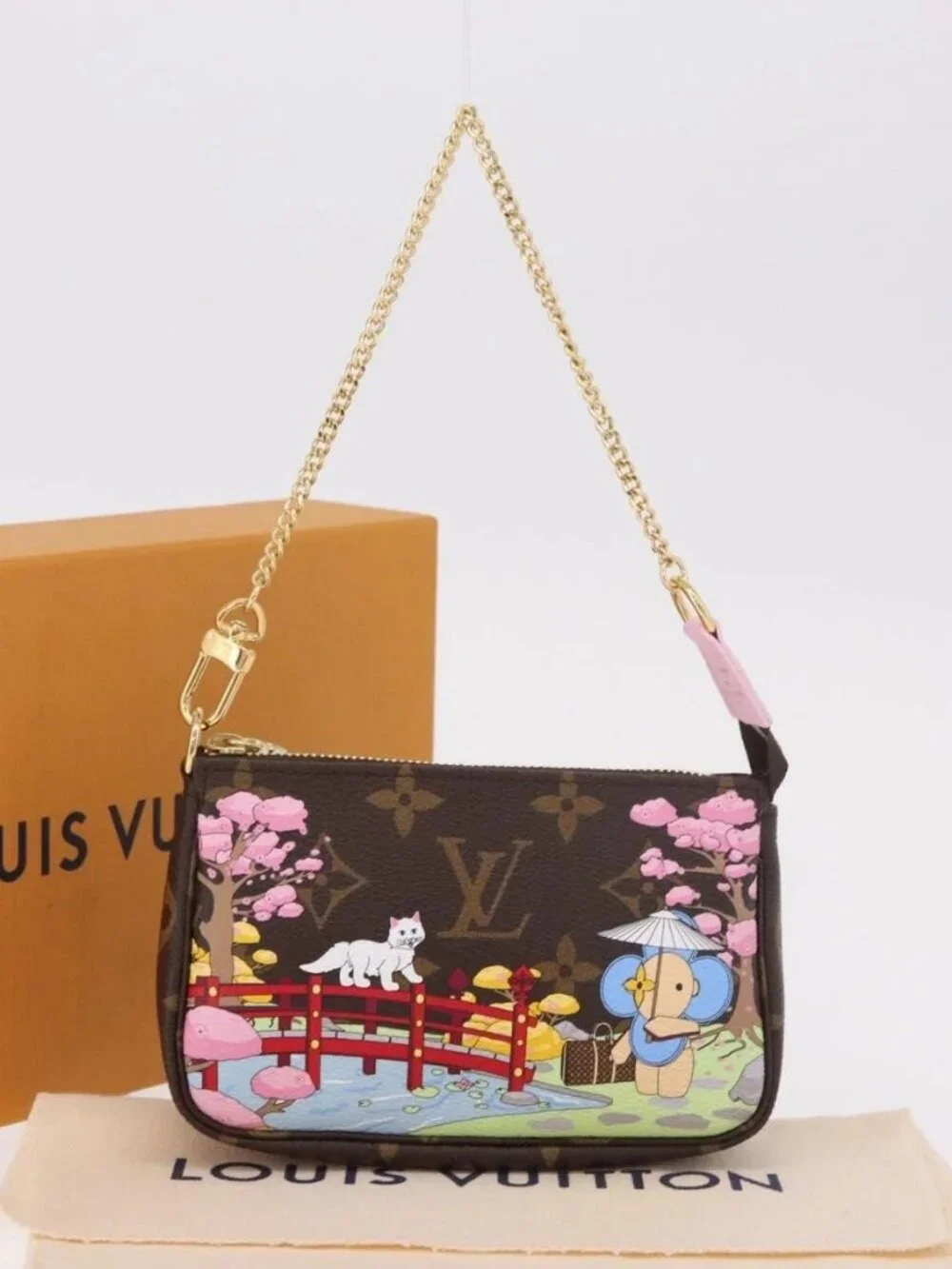 LOUIS VUITTON Vivienne Mini Pochette Accessoires Pouch M45905 LV Auth 189292SM